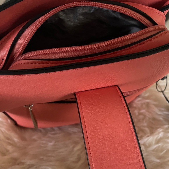 K.Carroll - Picture 4 of 7